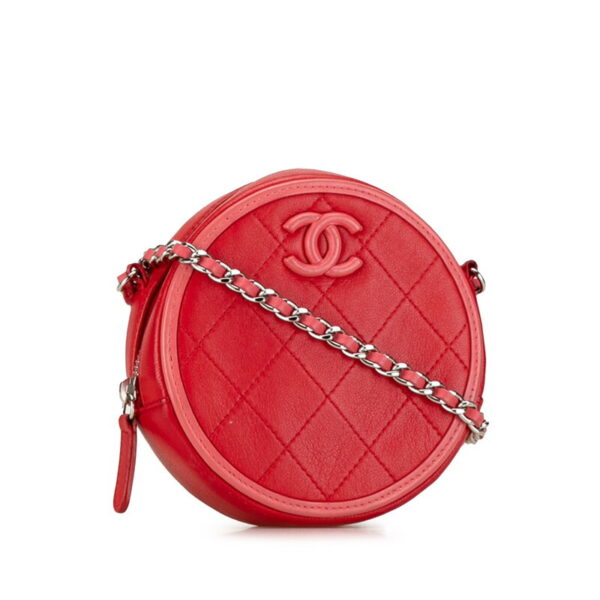 d8m14jn9vtwhwk79 2 Chanel Matelasse Round Chain Shoulder Bag Lambskin Red