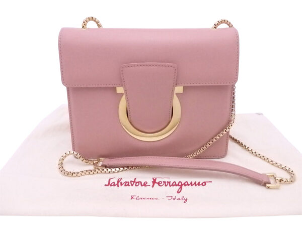 e48150g Salvatore Ferragamo Gancini Leather Crossbody Bag Pink Beige