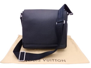 e48960f Givenchy Body Bag Waist Pouch Bag G Trek Bumbag Black