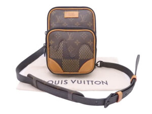 e52544a Louis Vuitton Greenwich GM Damier Ebene Travel Bag Brown