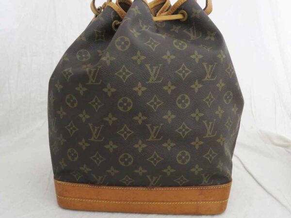 e52796a 2 Louis Vuitton Noe Monogram Canvas Shoulder Bag Brown