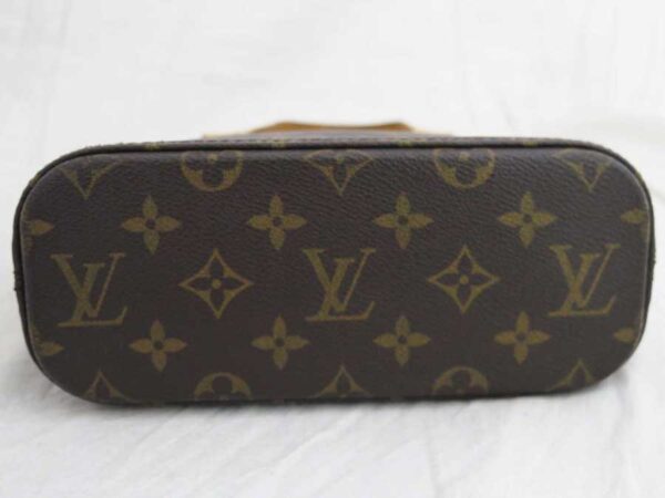 e52892a 2 Louis Vuitton Vavin PM Monogram Canvas Handbag Brown