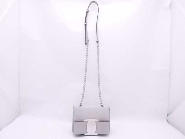 e53157a 1 Salvatore Ferragamo Rose Leather Crossbody Shoulder Bag