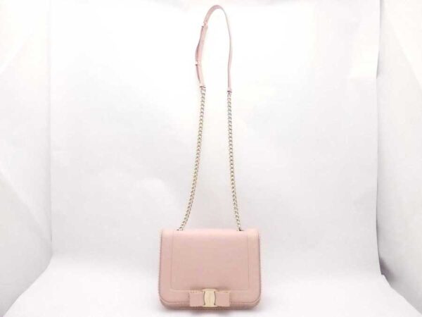 e53842a 1 Salvatore Ferragamo Rose Leather Crossbody Shoulder Bag Pink