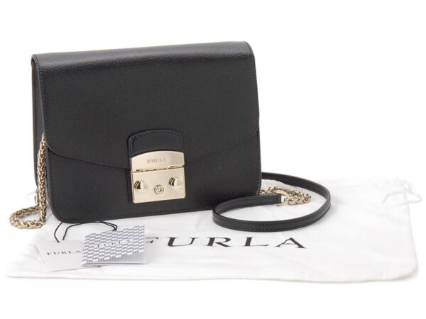 fur941911 3 Furla Metropolis S Shoulder Bag Black