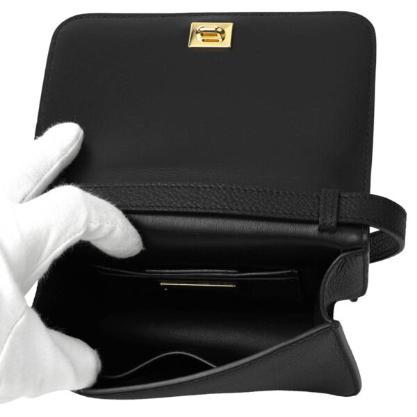 gfr218374772252 5 Ferragamo Shoulder Bag Vara Black