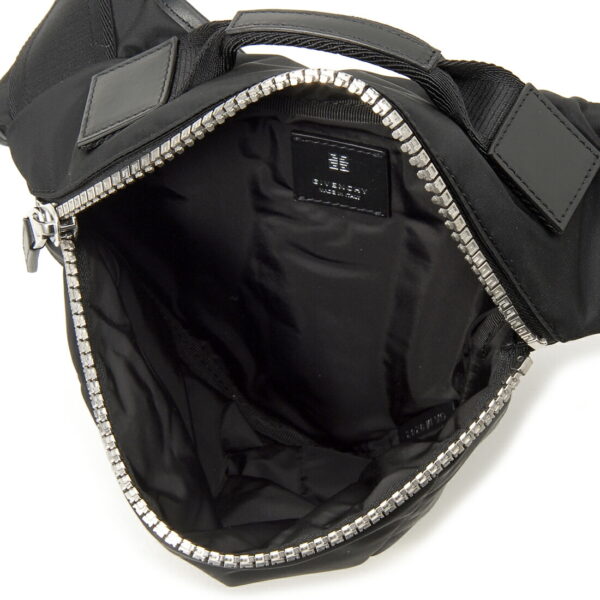 givbku03nk1je001 2 Givenchy G Zip Body Bag Black