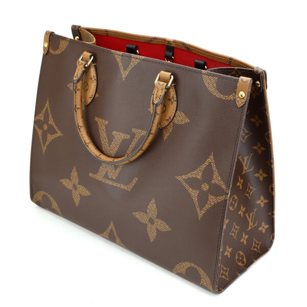 glvm45321 4 Louis Vuitton On the Go MM Tote Bag Giant Monogram Brown