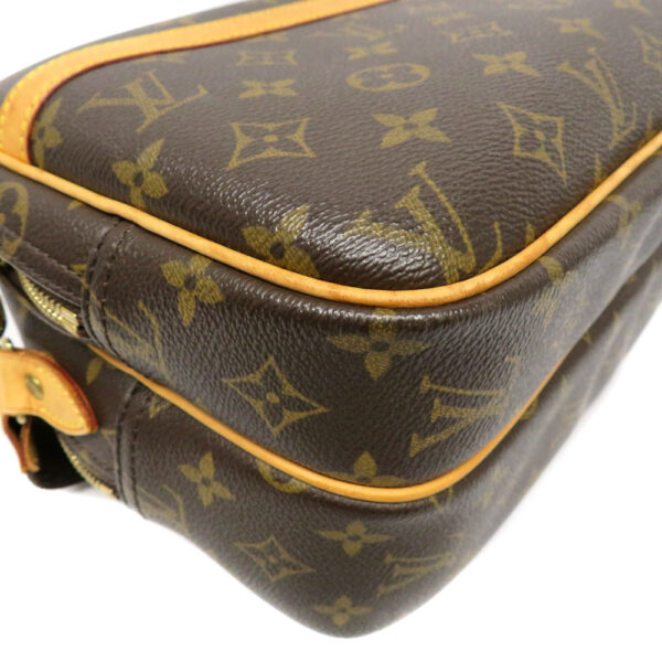 h2101697 11 Louis Vuitton Reporter PM Shoulder Bag Monogram Canvas Brown