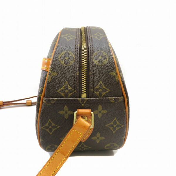 h210310904 Louis Vuitton Blois Shoulder Bag Monogram Canvas Brown