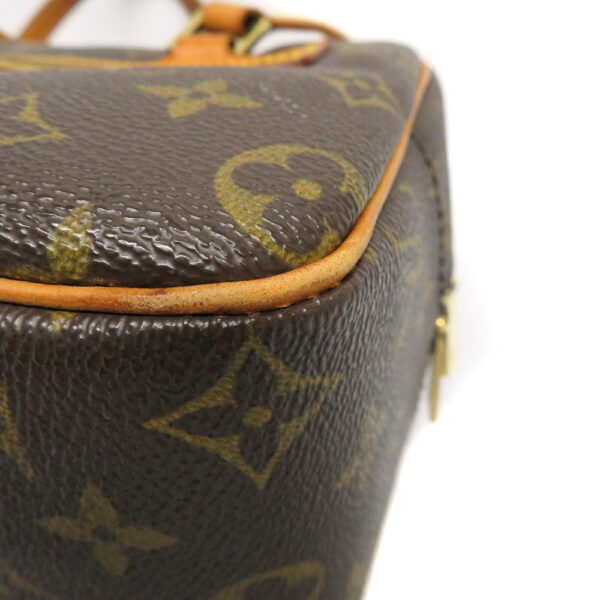 h2105873 5 Louis Vuitton Cite MM Shoulder Bag Monogram Canvas Brown