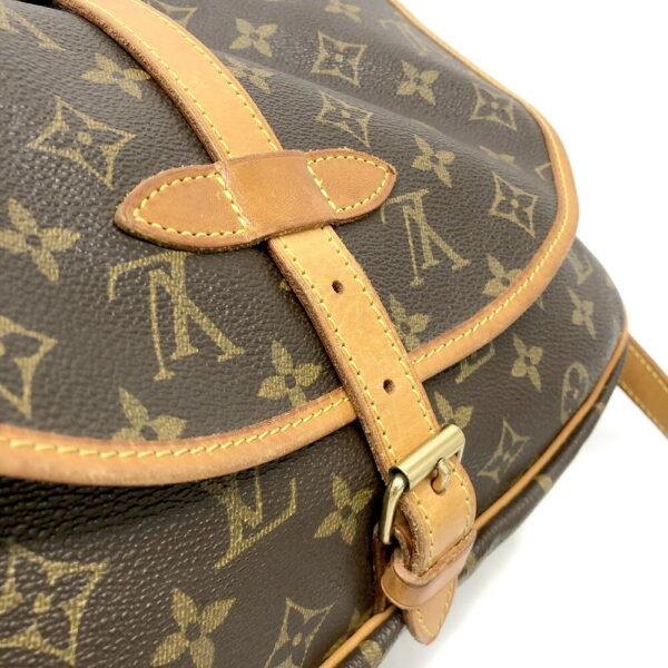 h2204186 16 Louis Vuitton Saumur 30 Monogram Shoulder Bag Brown