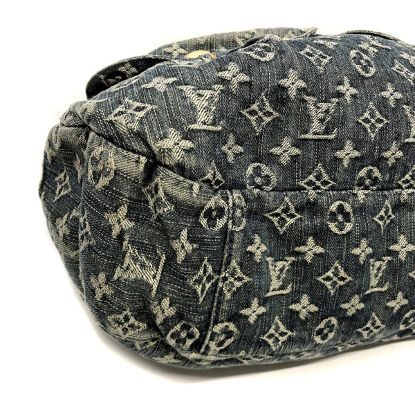 h2205001 5 Louis Vuitton Daily GM Monogram Denim Handbag Navy