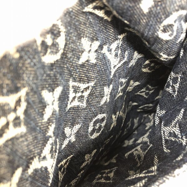 h2205001 9 Louis Vuitton Daily GM Monogram Denim Handbag Navy