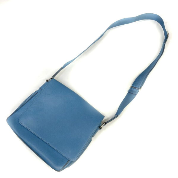 h2205630 12 Louis Vuitton Roman PM Taiga Shoulder Bag Blue Iceberg