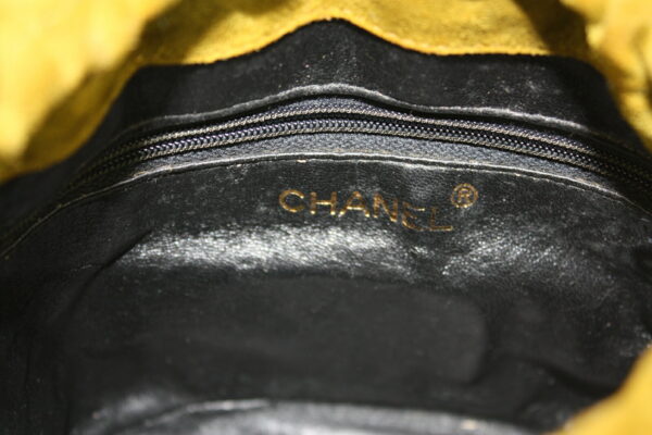 imgrc0070832138 Chanel Chain Shoulder Drawstring Bag Green