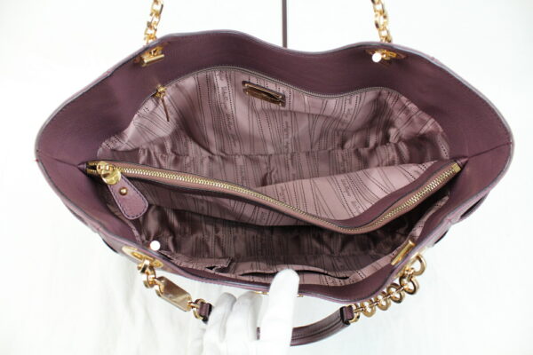 imgrc0071258784 Salvatore Ferragamo Gancini Chain Tote Bag Violet Purple