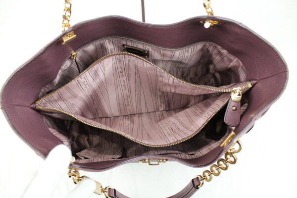 imgrc0071258785 Salvatore Ferragamo Gancini Chain Tote Bag Violet Purple