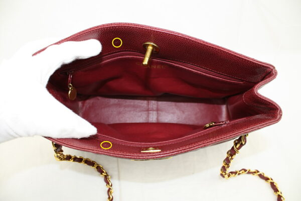 imgrc0071303736 Chanel Caviar Skin Chain Tote Bag Bordeaux