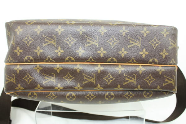 imgrc0071309322 Louis Vuitton Reporter Shoulder Bag Monogram