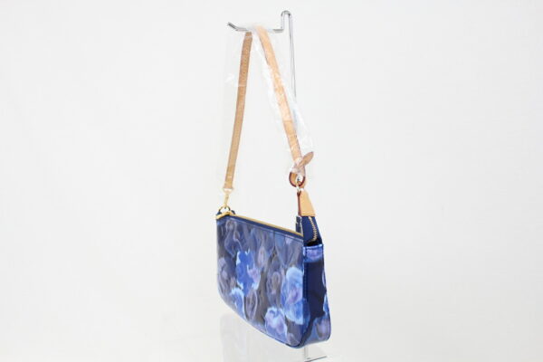 imgrc0071532989 Louis Vuitton Pochette Accessoire Vernis Arcipel Line Ikat Flower Blue