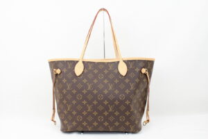 imgrc0071688297 Louis Vuitton Alma Monogram Handbag