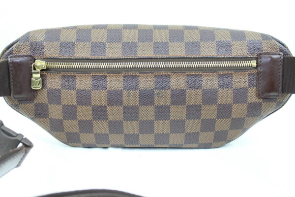 imgrc0071740931 Louis Vuitton Bum Bag Melville Body Bag Damier Brown