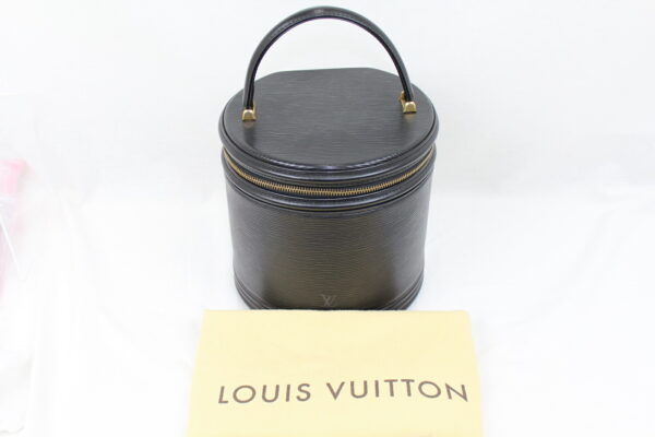 imgrc0071894826 Louis Vuitton Cannes Vanity Bag Epi Leather Noir Black