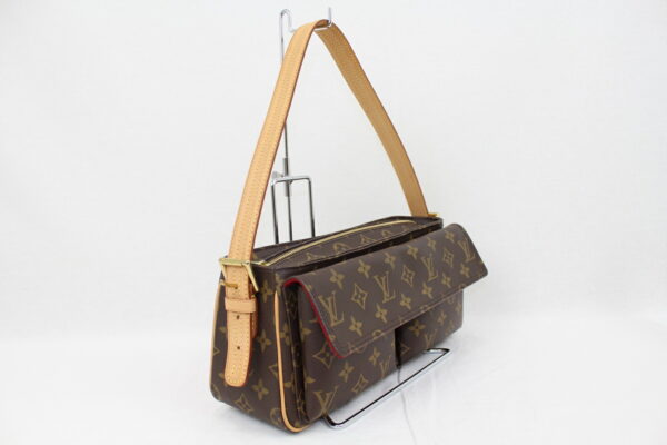 imgrc0071936400 Louis Vuitton Viva Cite MM Shoulder Bag Monogram