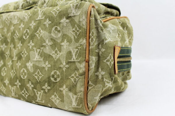 imgrc0072076328 Louis Vuitton Jasmine Handbag Monogram Moflage Denim