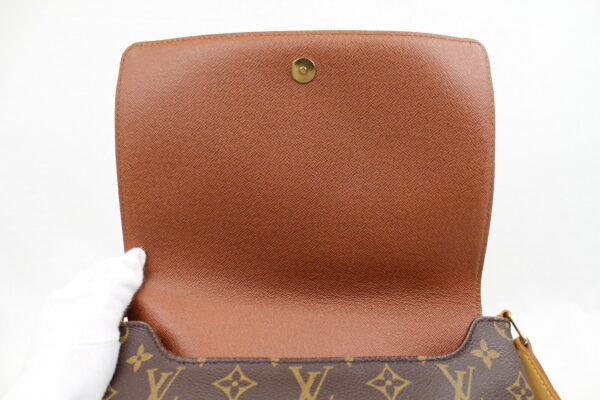 imgrc0072179870 Louis Vuitton Musette Tango Shoulder Bag Monogram Brown