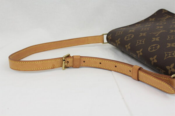 imgrc0072179874 Louis Vuitton Musette Tango Shoulder Bag Monogram Brown