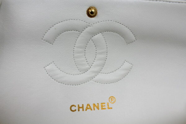 imgrc0072456487 Chanel Lambskin W Flap Chain Shoulder Bag White