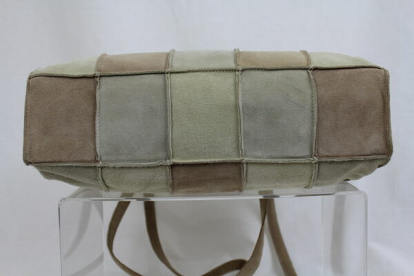 imgrc0072518980 Chanel Patchwork Suede Shoulder Bag Beige