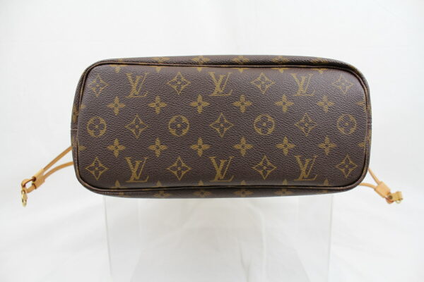 imgrc0072618122 Louis Vuitton Neverfull PM Tote Bag Monogram Brown