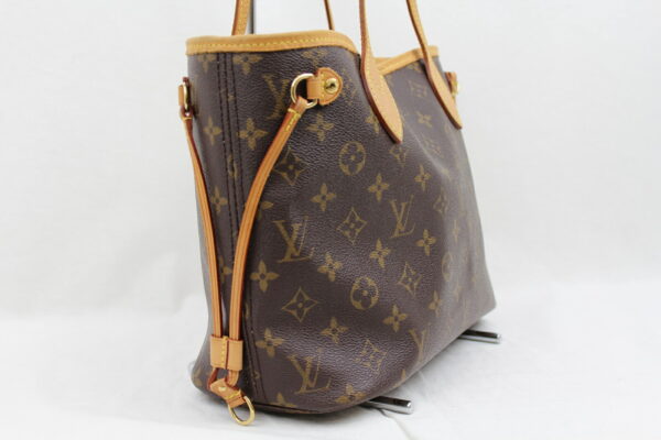 imgrc0072618140 Louis Vuitton Neverfull PM Tote Bag Monogram Brown