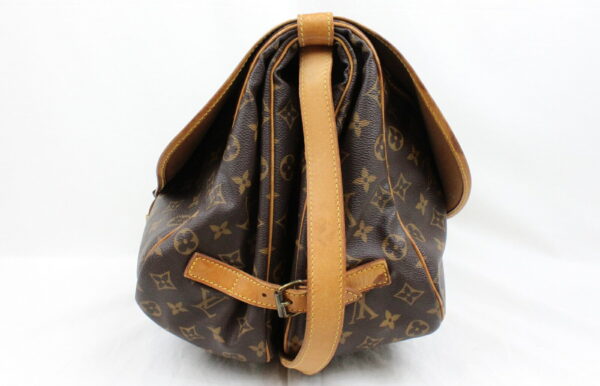 imgrc0072647657 Louis Vuitton Saumur 35 Shoulder Bag Monogram