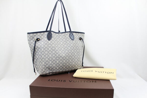 imgrc0072737240 Louis Vuitton Neverfull MM Tote Bag Monogram