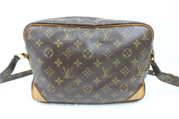 imgrc0072740758 Louis Vuitton Nile Shoulder Bag Monogram Brown