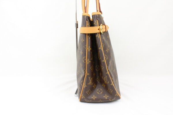 imgrc0072791336 Louis Vuitton Batignolles Vertical One Hand Shoulder Bag Monogram