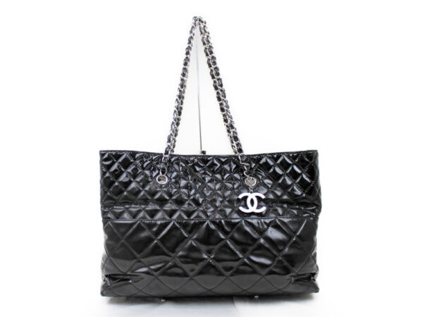 imgrc0073097594 Chanel Enamel Chain Tote Bag Black