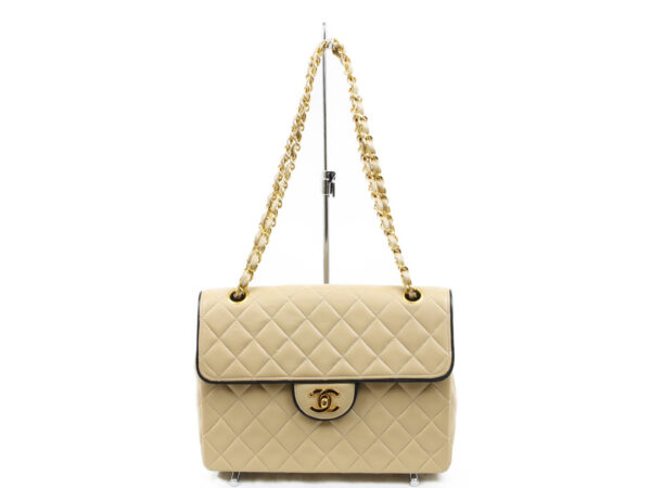 imgrc0073098448 Chanel Matelasse Lambskin Chain Shoulder Bag Beige