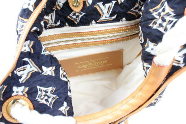 imgrc0073148084 Louis Vuitton Bulle MM Shoulder Bag Monogram Marine