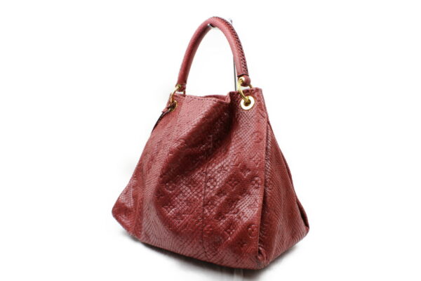 imgrc0073162168 Louis Vuitton Artsy MM Tote Bag Monogram Python Red