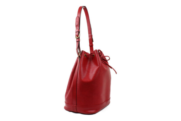 imgrc0073190904 Louis Vuitton Noepi Shoulder Bag Castilian Red