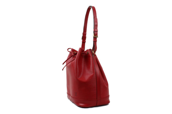 imgrc0073190905 Louis Vuitton Noepi Shoulder Bag Castilian Red