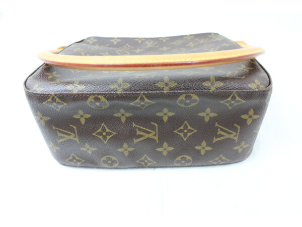 imgrc0073193651 Louis Vuitton Looping Shoulder Bag Monogram Brown