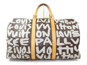 imgrc0073199990 Louis Vuitton Cream Monogram Puffy Lambskin Coussin MM