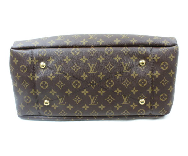 imgrc0073203582 Louis Vuitton Artsy MM Shoulder Bag Monogram