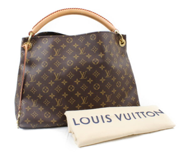 imgrc0073203587 Louis Vuitton Artsy MM Shoulder Bag Monogram